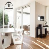 fekete uveg gombbura mennyezetilampa modern loft lakas otthon etkezo nappali haloszoba vilagitas.jpg